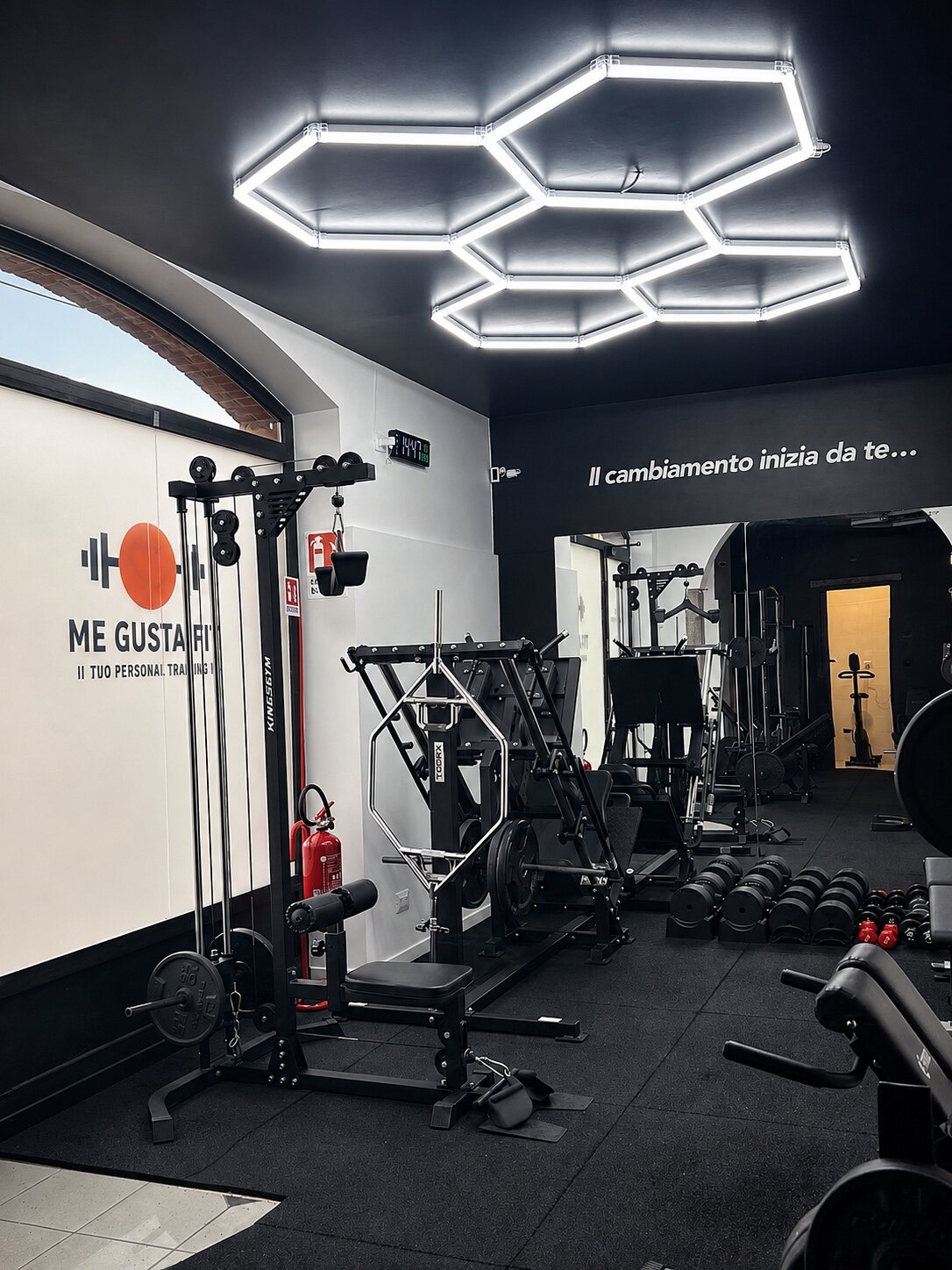 Attrezzatura per l'allenamento della forza nello studio